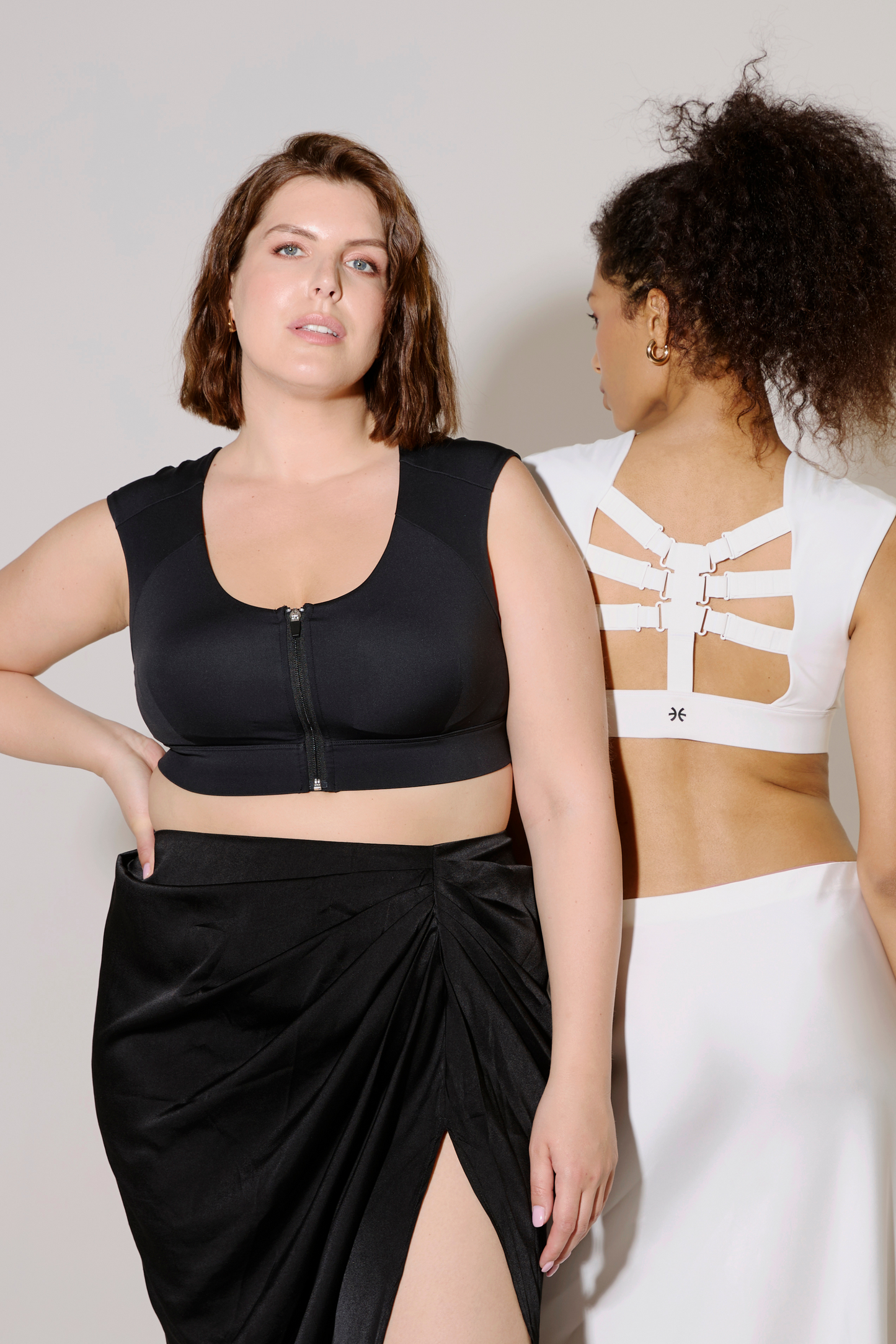 Black and white Etalon Posture Bra 2.0 for women, showing front and back angles for a bundle deal.