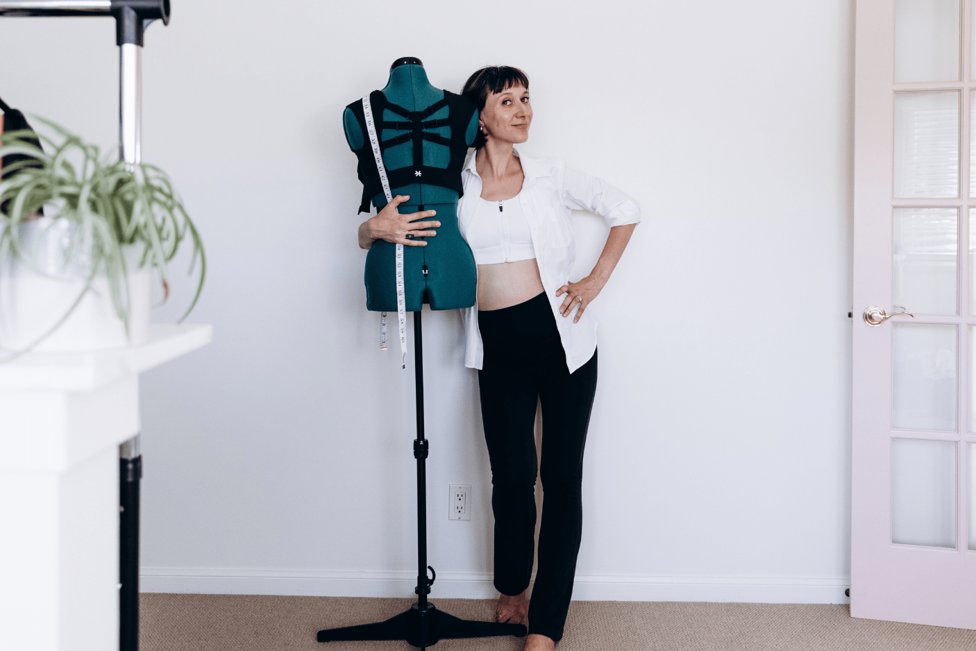 A behind-the-scenes look at the Etalon posture bra design, showing how it supports a straight, healthy back.