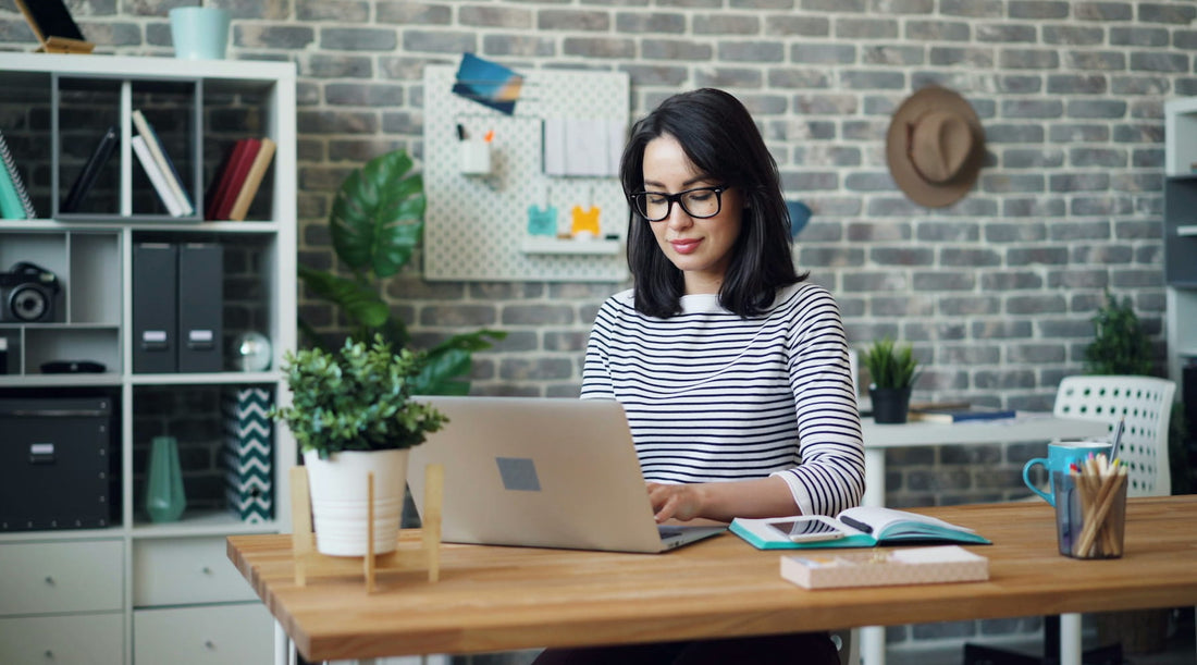 How to improve posture while sitting | Etalon